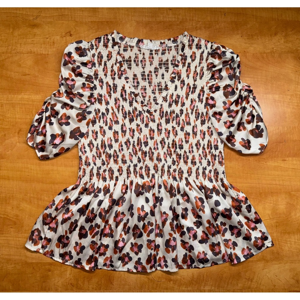 THML Smocked Peplum Top‎ Small Leopard Floral Puff Sleeve V-Neck Satin
